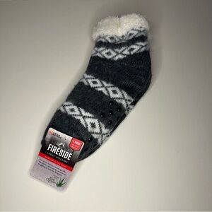 Little Hotties W’s 5-10 Gray Fireside Aloe Infused Cozy Lodge Slipper Socks NEW